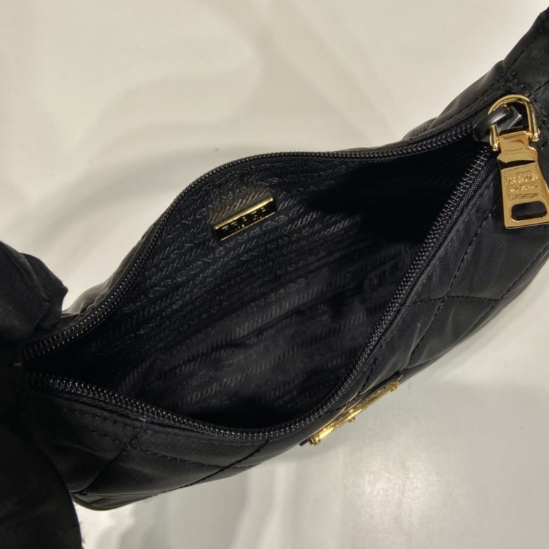 Pra*a hobo bags